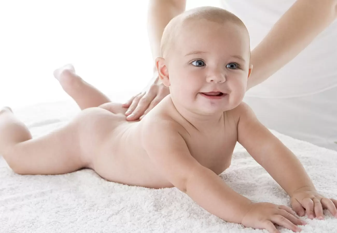 Массаж младенцев